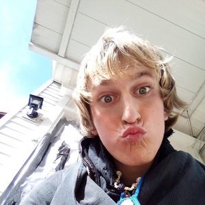 Meet your Posher, Lance